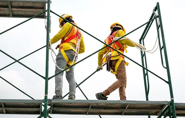 What is Scaffolding? Hazards and Safety Control Measures Explained